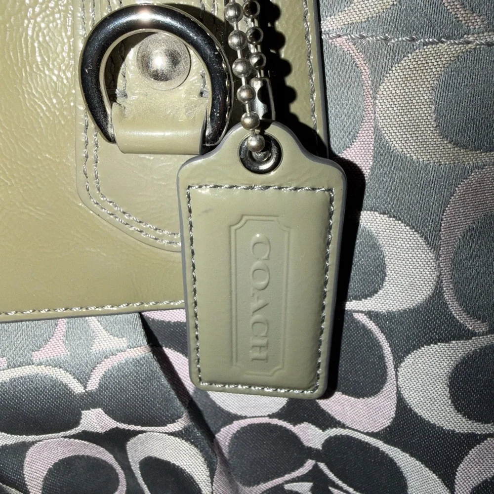 Coach Tote in Gray and Purple - Picture 9 of 9